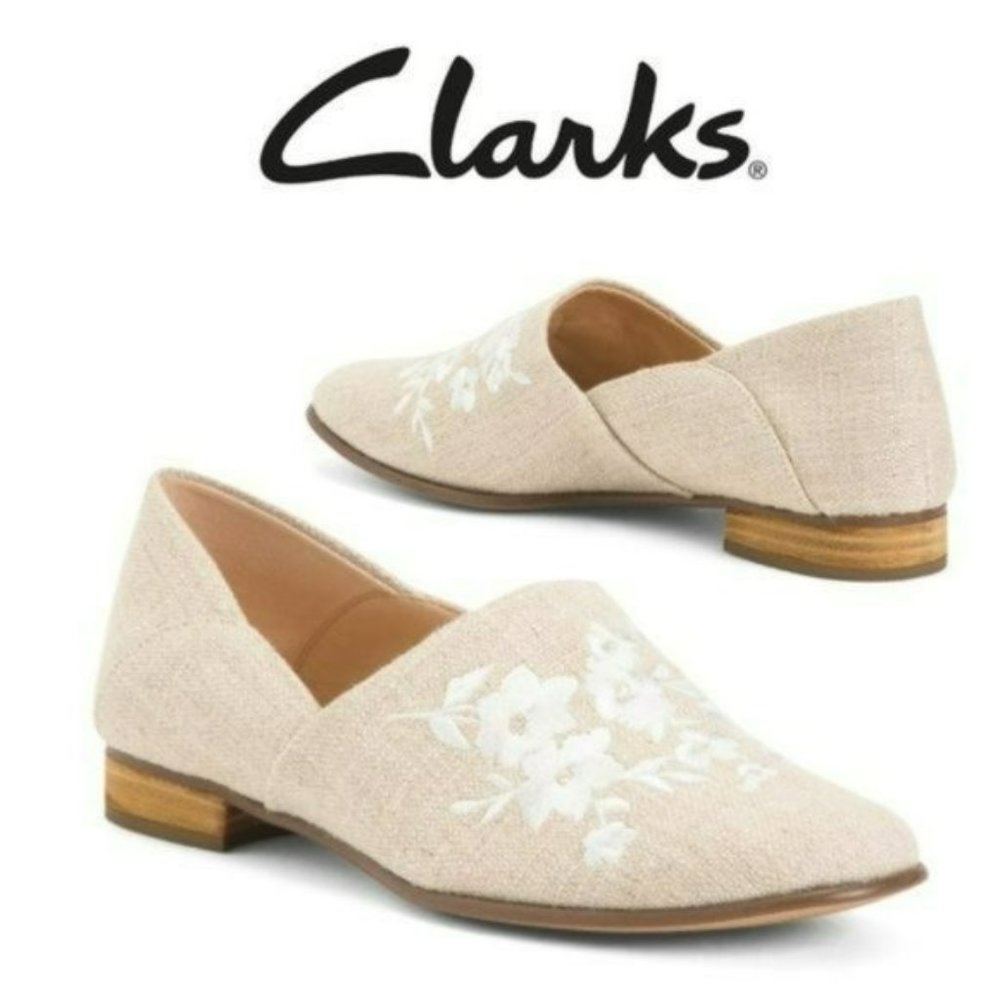 NWOT CLARKS Textile / Leather Floral Embroidered Flats Comfort Shoes